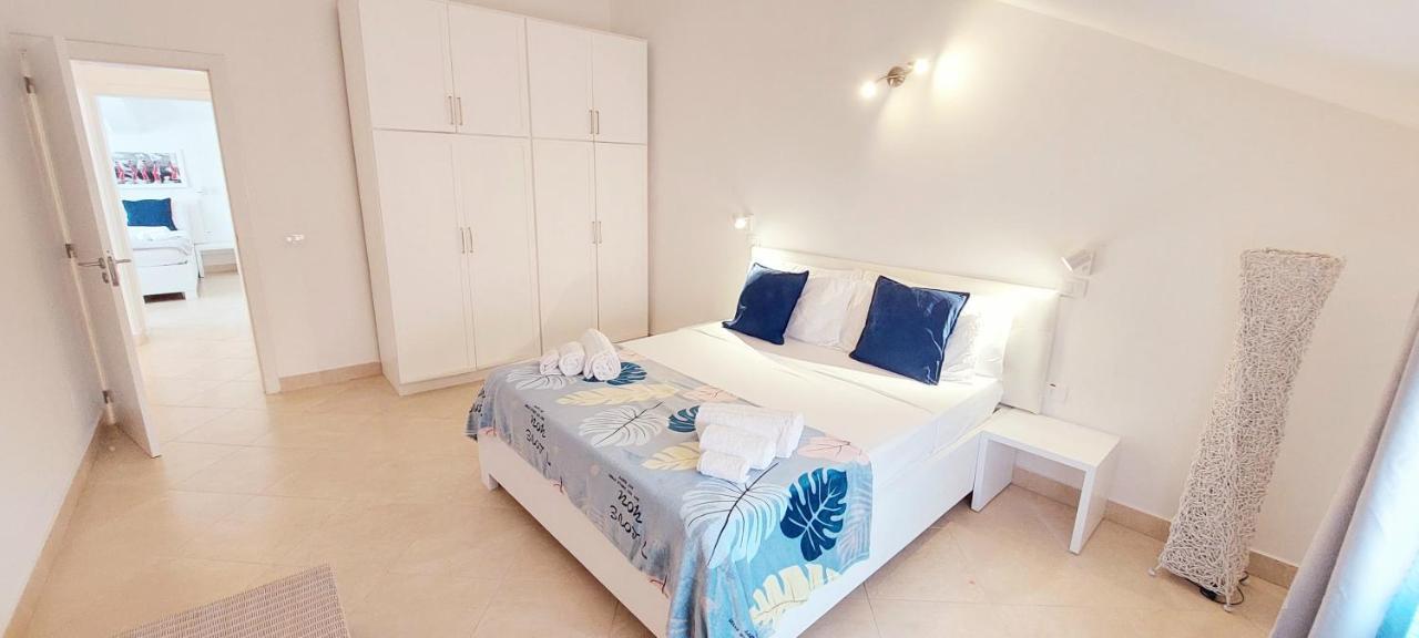 Branco - & Apart-hotel *